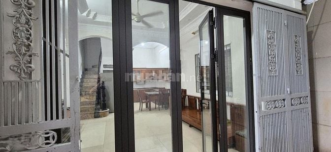Cho thuê nhà riêng tại Ngõ 68 Cầu Giấy - 40m², nhà 4 tầng, 5PN