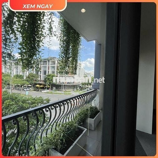 Cho Thuê Nguyên Tầng Góc 2 Mặt Tiền, Full Nội Thất - Vạn Phúc City