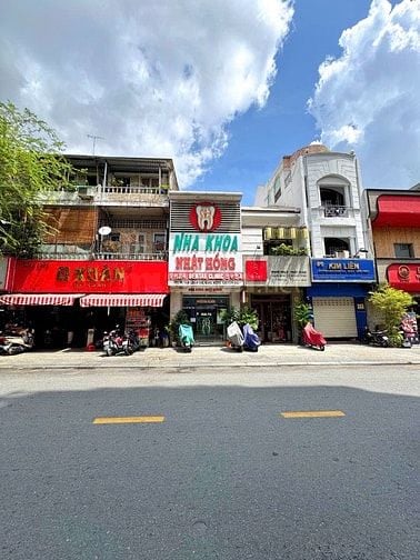 BÁN NHÀ MẶT TIỀN : 20 NGUYỄN HỮU CẦU - P. TÂN ĐỊNH - Q. 1