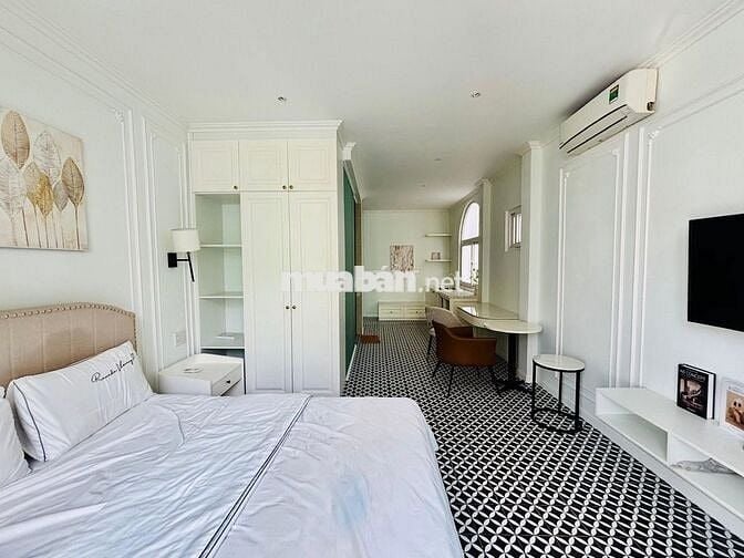👉 Nhà 5x20m, 4PN, thang máy, full NT 🏡 Gần Landmark 81 – 50tr/tháng