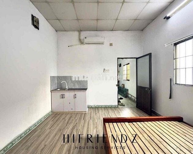PHÒNG MỚI CỬA SỔ TRỜI - NVS RIÊNG SẴN NỘI THẤT NGAY TÊN LỬA