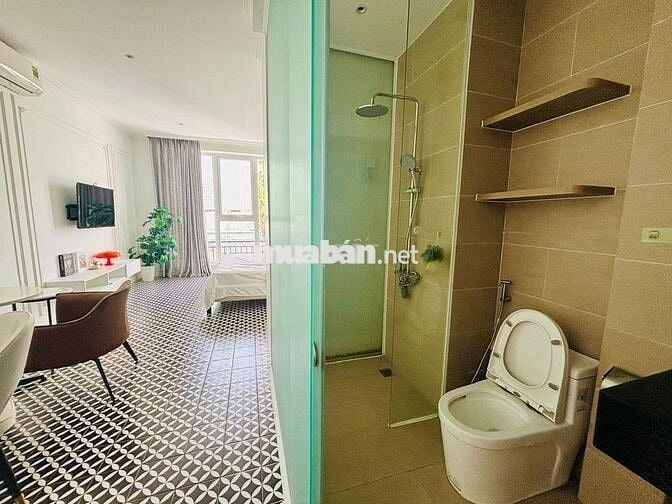 👉 Nhà 5x20m, 4PN, thang máy, full NT 🏡 Gần Landmark 81 – 50tr/tháng