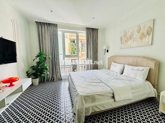 👉 Nhà 5x20m, 4PN, thang máy, full NT 🏡 Gần Landmark 81 – 50tr/tháng