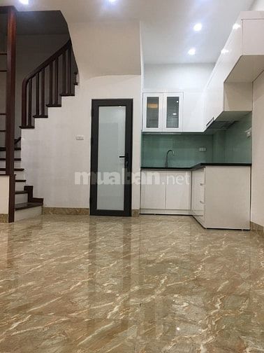 Chính chủ có nhà bán ở Ngõ 61 Phố Trạm - Long Biên - HN Chính chủ có nhà bán ở Ngõ 61 Phố Trạm - Long Biên - HN