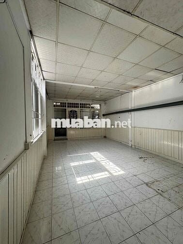 Cho thuê nhà lâu dài mặt tiền Hùng Vương sầm uất