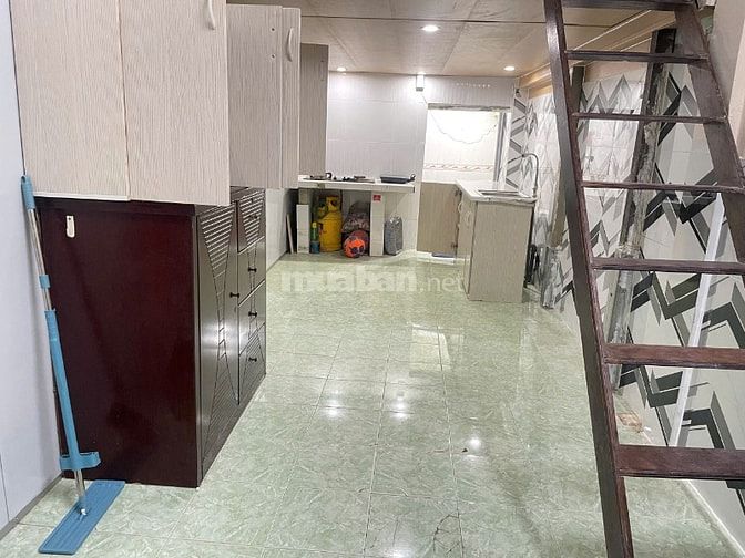 Cho thuê nhà hẻm 5m(XH) Bình Tiên, P.8, Q.6 giá 5,9tr