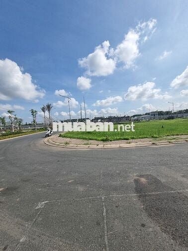 Nền góc gần công viên Nam long 2, Cái Răng