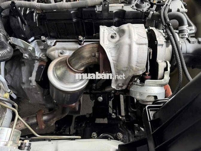 Isuzu Mu X B7 1.9 Turbo máy dầu số sàn 2022