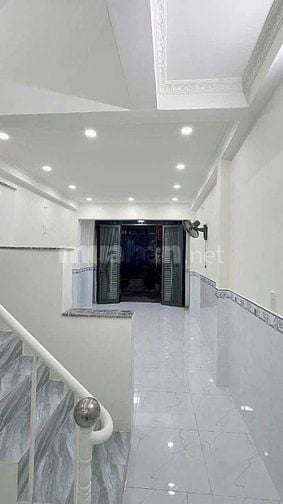 HUỲNH BÁ CHÁNH còn duy nhất căn này