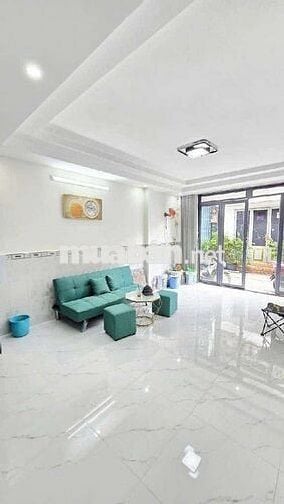 Bình Tân- bán nhà 3 tầng 32m2 đường Lê đình cẩn giá 4ty35