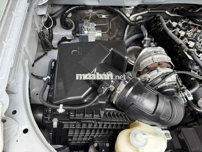Isuzu Mu X B7 1.9 Turbo máy dầu số sàn 2022