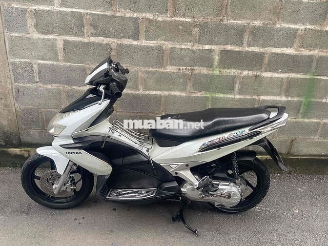 Bán airblade máy rất êm, giấy tờ đầy đủ