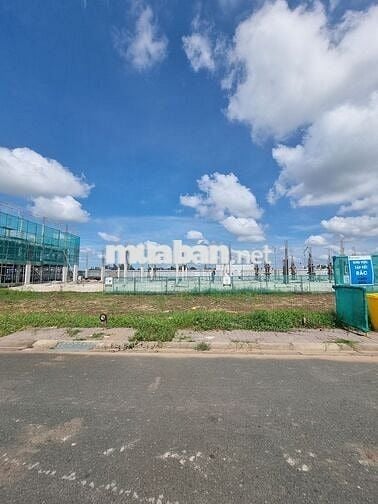 Nền view gần hồ cảnh quan NAm Long 2, Cái Răng
