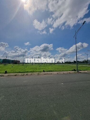 Nền view gần hồ cảnh quan NAm Long 2, Cái Răng