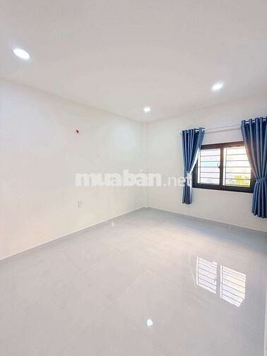 NHỈNH 4 TỶ , TÂN BÌNH ,GẦN 40m2 , 2 TẦNG, GẦN  MT CỘNG HÒA , P13