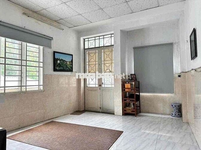 Nhà cho thuê 1trệt 1lầu 3pn - 4*16m - hẻm ô tô Nguyễn Xí, Bình Thạnh