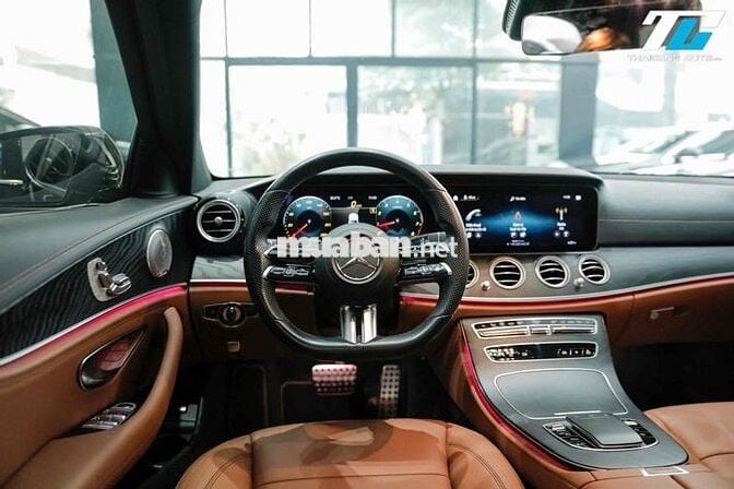 Mercedes E300 AMG sx2022 đen nt nâu đi 30k km