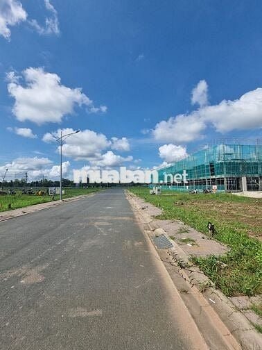 Nền thổ cư gần hồ cảnh quan Nam Long 2, Cái Răng