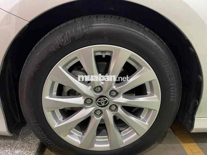 Toyota Camry 2019 2.0E - 33000 km