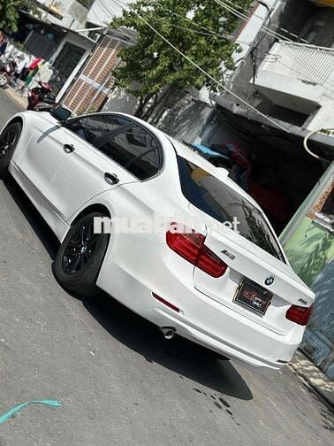 BMW 3 Series 2013 320i - 86000 km