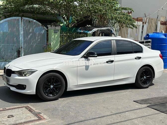 BMW 3 Series 2013 320i - 86000 km