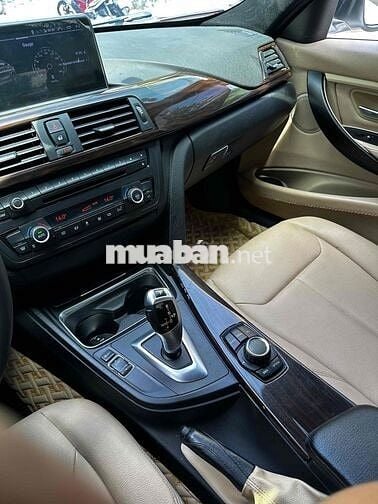 BMW 3 Series 2013 320i - 86000 km