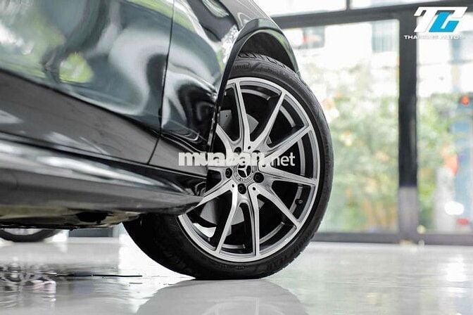 Mercedes E300 AMG sx2022 đen nt nâu đi 30k km