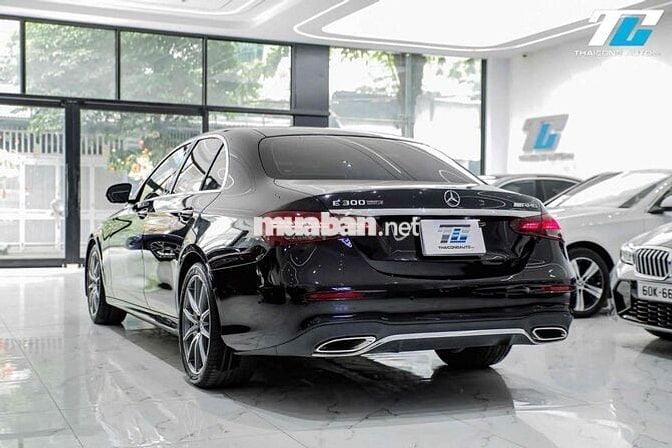 Mercedes E300 AMG sx2022 đen nt nâu đi 30k km