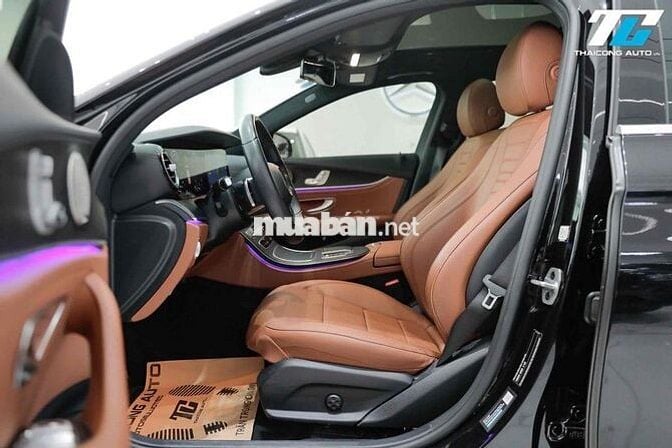 Mercedes E300 AMG sx2022 đen nt nâu đi 30k km