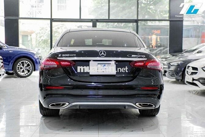 Mercedes E300 AMG sx2022 đen nt nâu đi 30k km