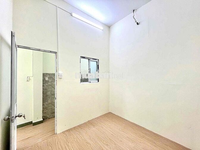 2 PHÒNG NGỦ GIÁ RẺ GẦN CÔNGVIÊN PHẦN MỀM QUANGTRUNG TIỆN VÀO TRUNG TÂM