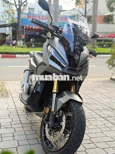 Ra đi đam mê Honda X-ADV cũ như mới vài tháng