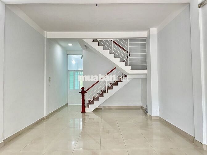Cho thuê văn phòng mặt tiền Vàng 100m2 tại Thủ Dầu Một, Bình Dương