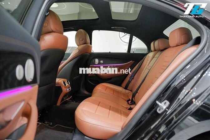 Mercedes E300 AMG sx2022 đen nt nâu đi 30k km