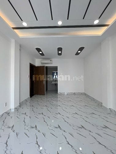 Nhà 7 Lầu Thiết Kế hiện đại Mặt Tiền 131 Nguyễn Du 