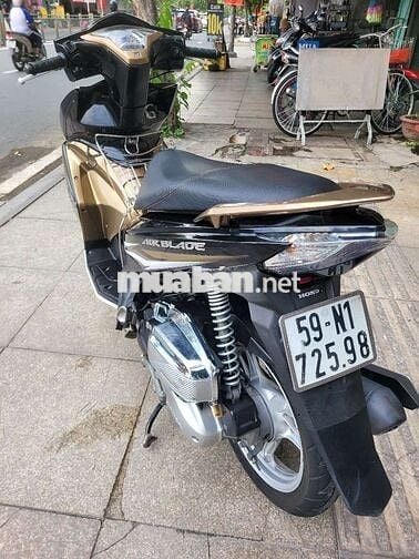 Air Blade 2014.đẹp nguyên zin.máy êm.tp.chính chủ