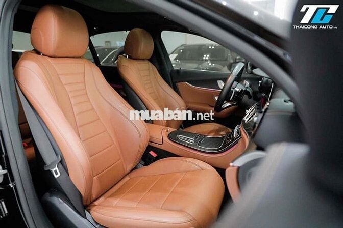 Mercedes E300 AMG sx2022 đen nt nâu đi 30k km