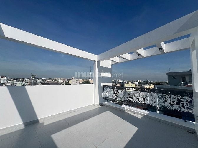 Nhà 7 Lầu Thiết Kế hiện đại Mặt Tiền 131 Nguyễn Du 