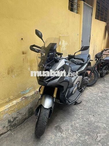 Ra đi đam mê Honda X-ADV cũ như mới vài tháng