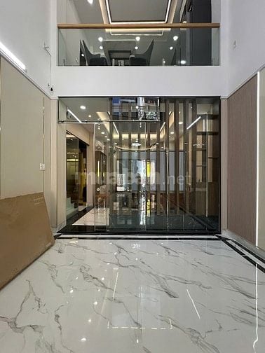 Nhà 7 Lầu Thiết Kế hiện đại Mặt Tiền 131 Nguyễn Du 