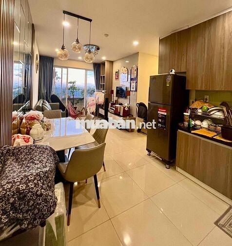 Cần bán Căn 3PN đầy đủ nội thất, chỉ cần vào ở. LH xem nhà.