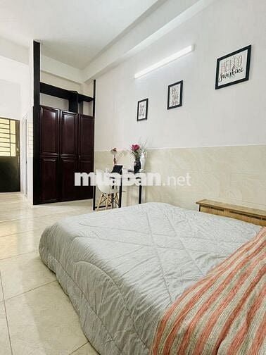 PHÒNG BAN CÔNG FULL NỘI THẤT - GẦN HUTECH, UEF, HIU, NGOẠI THƯƠNG