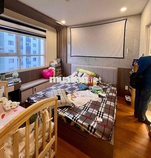 Cần bán Căn 3PN đầy đủ nội thất, chỉ cần vào ở. LH xem nhà.