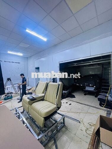 Cho thuê MBKD phố Khúc Thừa Dụ, Diện tích 150m2, 1 tầng,  mặt tiền 8m