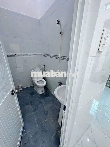 Bán nhanh căn nhà ngộp–sổ riêng, dân cư đông,tại Thị trấn Củ Chi800tr