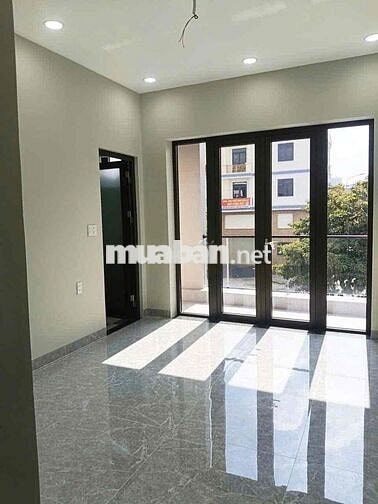 Cho thuê mặt bằng mới 100% ngay vòng xoay Hiệp Thành 3