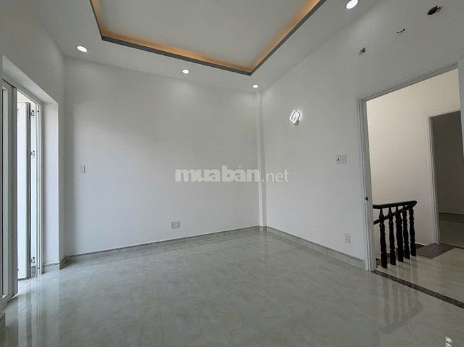 BÁN NHÀ MẶT TIỀN KINH DOANH, HẺM Ô TÔ  8M , LIỀN KỀ QUẬN 7