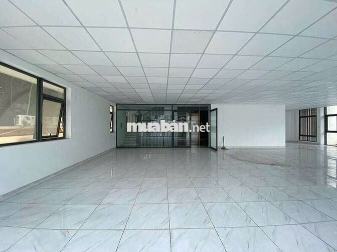 Tầng 3 (160m2) Căn góc trục chính Vạn Phúc, đường lớn 35m. Giá 25 tr