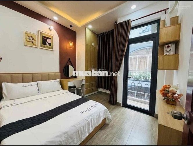 Cần thanh lí gấp căn nhà nằm ngay đường Trần Hưng Đạo, Q5. DT 55,8m2.