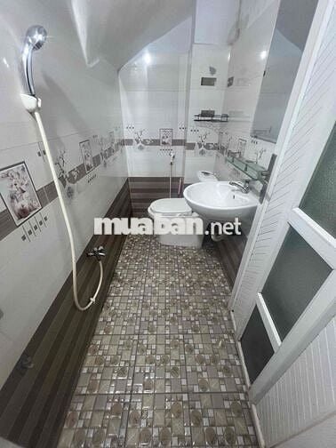 CHO THUÊ NHÀ HXH 4X6M 1 LỬNG 1 LẦU 2PN 2WC 7TR
